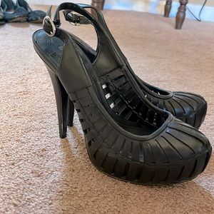 BCBG generation round toe sling backs